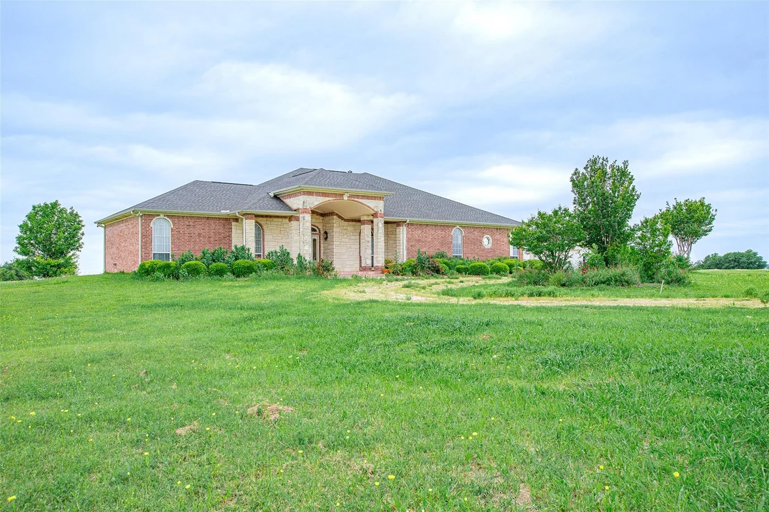 Photo of 3521 Fm 438 LOOP