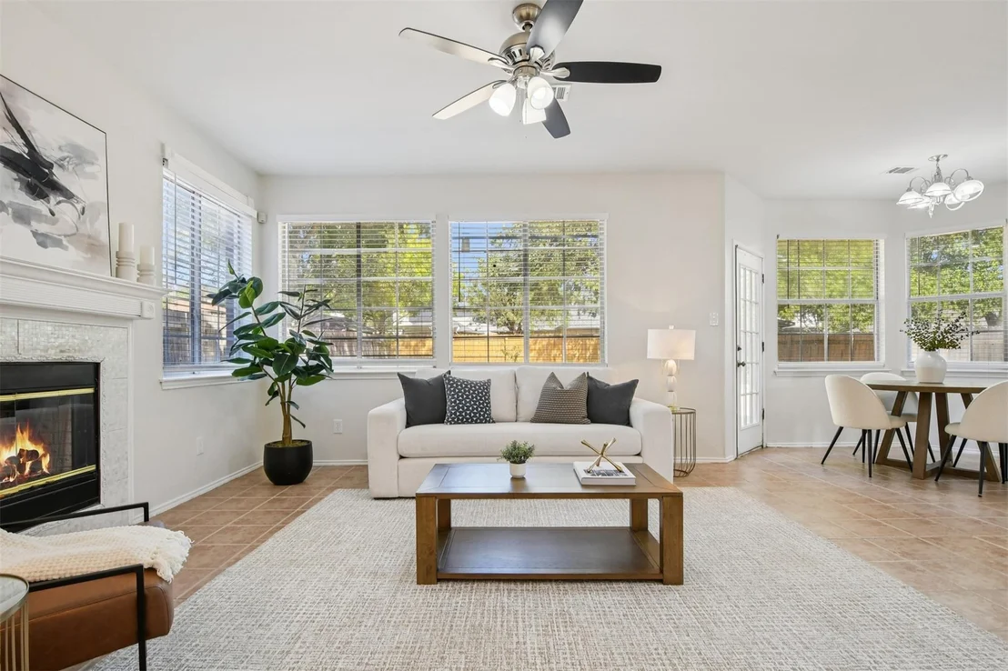 Photo of 1110 Blue Fox DR