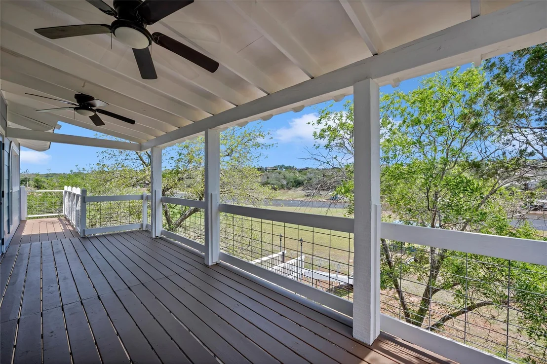 Photo of 1514 Sunset Cliff RD