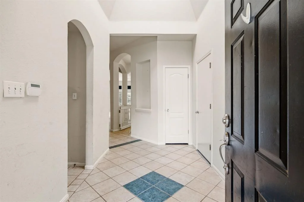 Photo of 406 Bellaire Oaks DR
