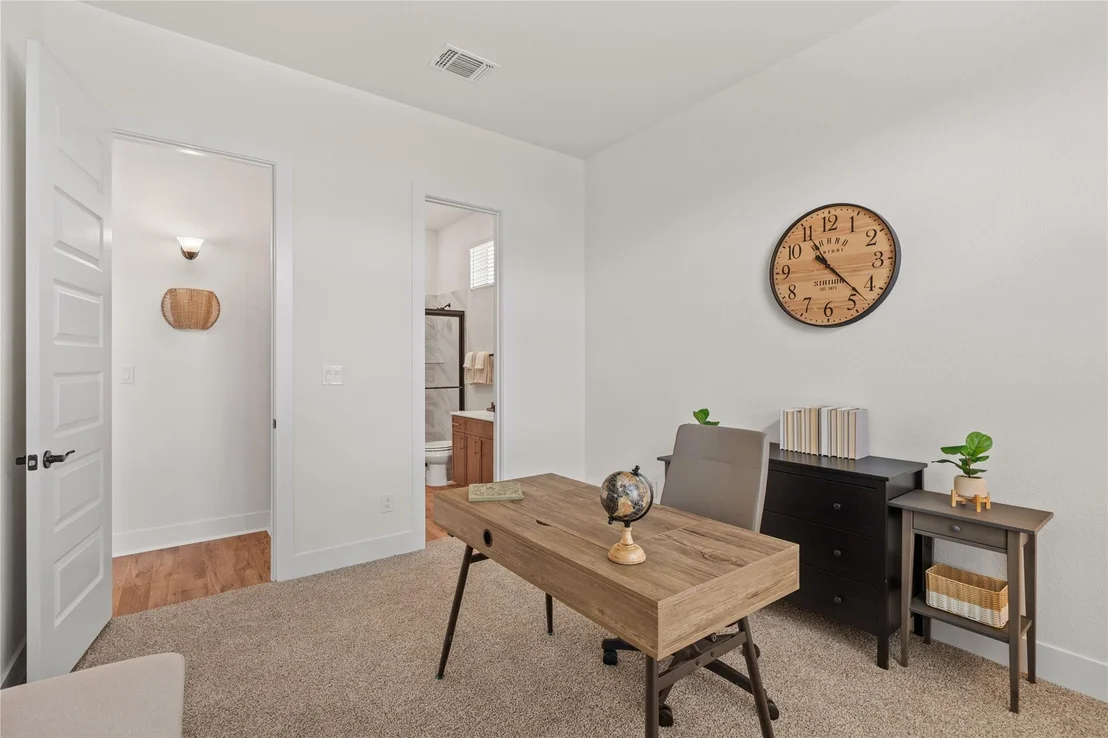 Photo of 2116 Tobiano TRCE