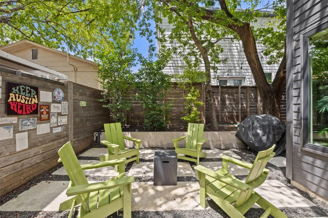 Photo of 2202 Santa Rita ST