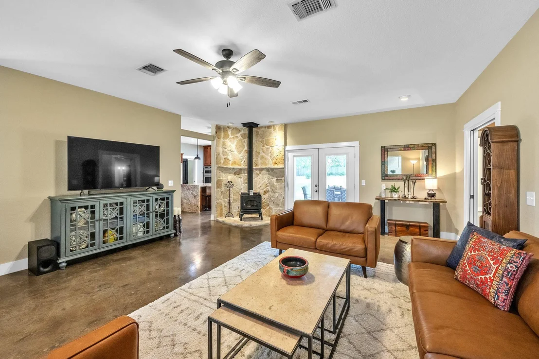 Photo of 201 W View DR
