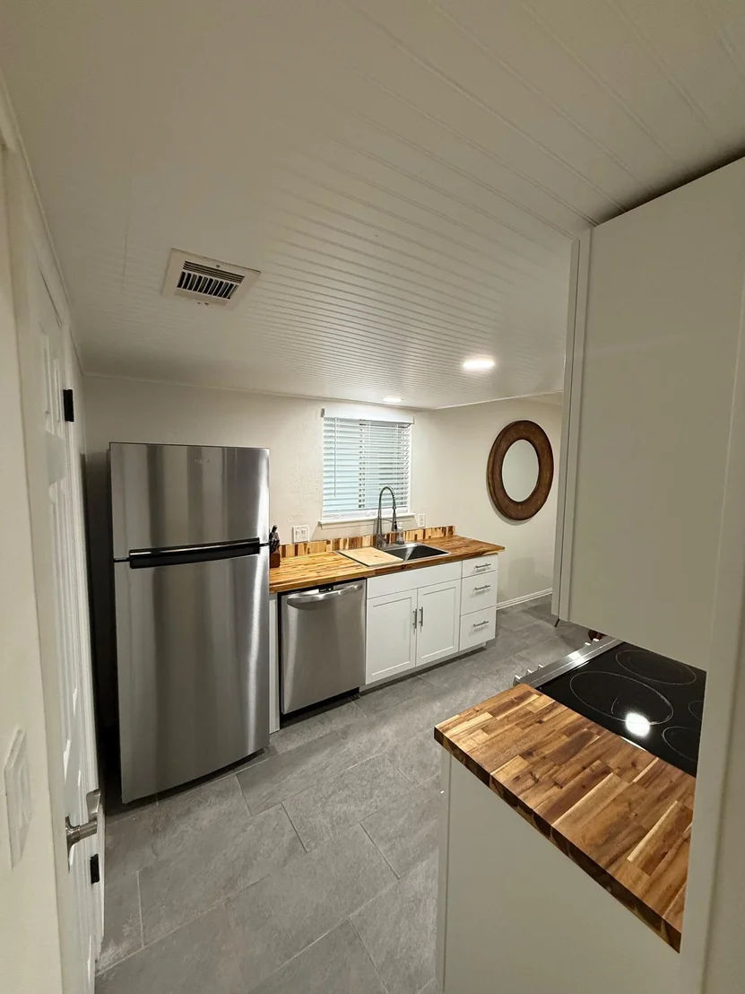 Photo of Unit D at 3417 Willowrun DR