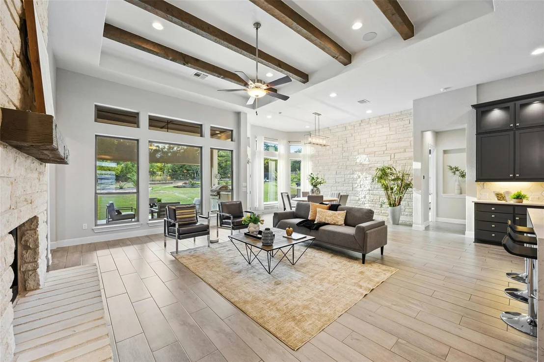 Photo of 218 Questa TRL
