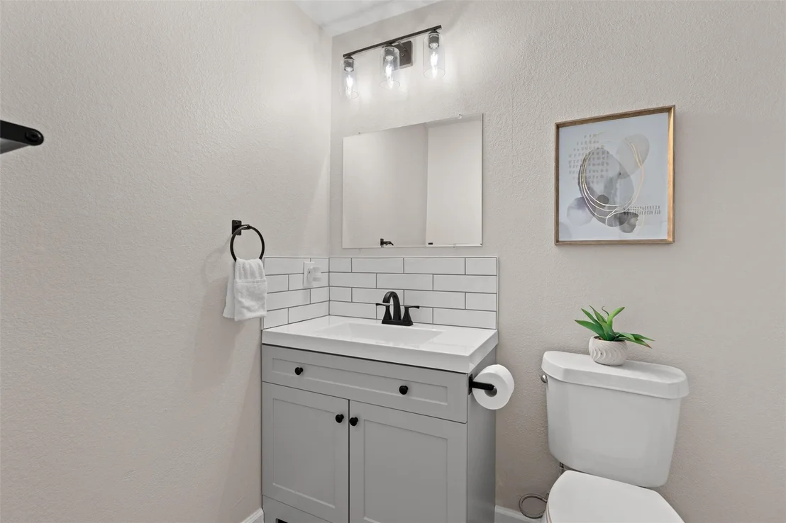 Photo of 724 Lavaca LOOP