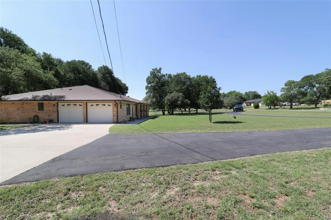 Photo of 221 County Road 4748