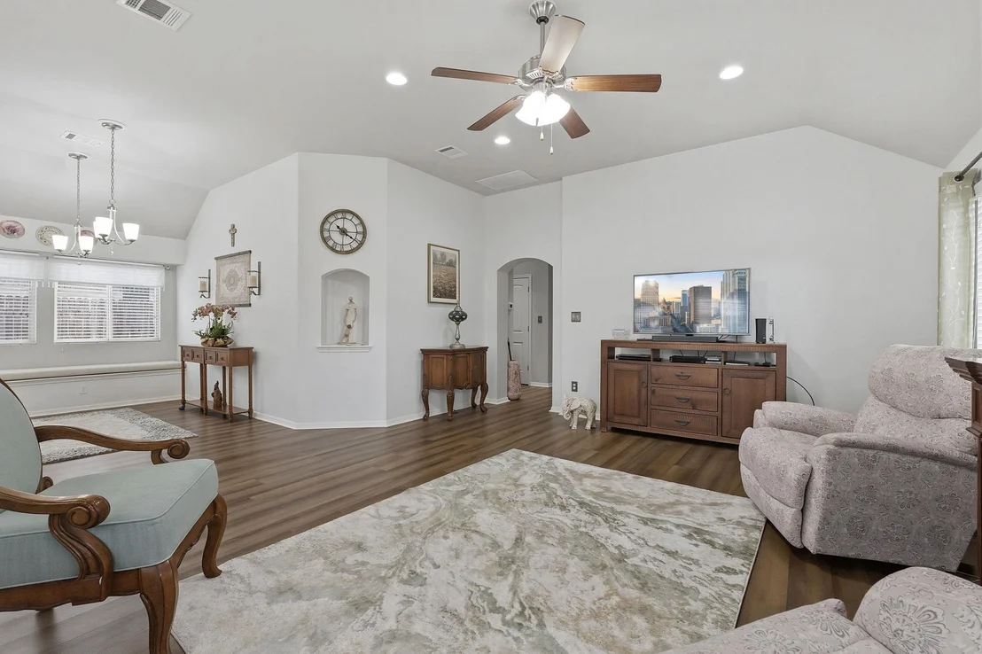 Photo of 426 Tilly LN