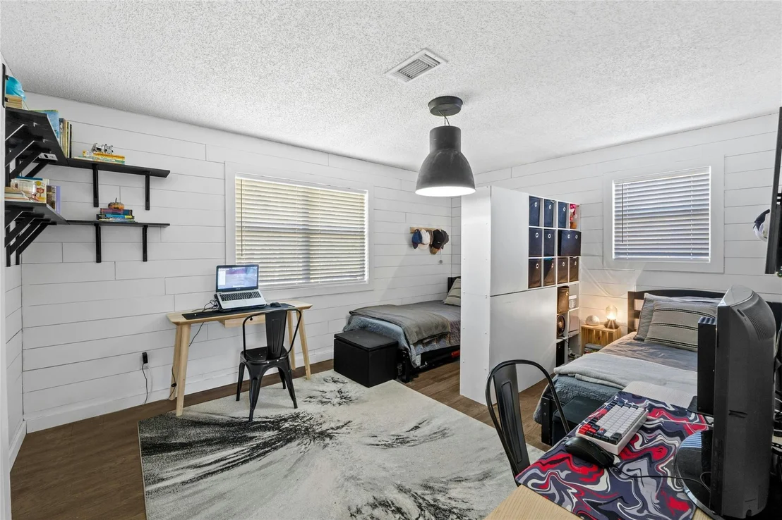 Photo of 607 Littlewin