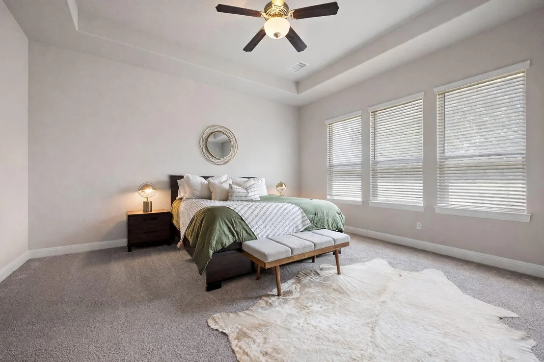 Photo of 109 Houston LOOP