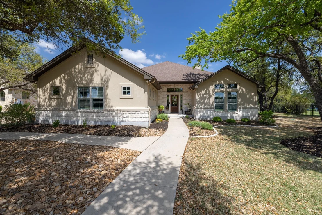 Photo of 909 Highland Spring LN
