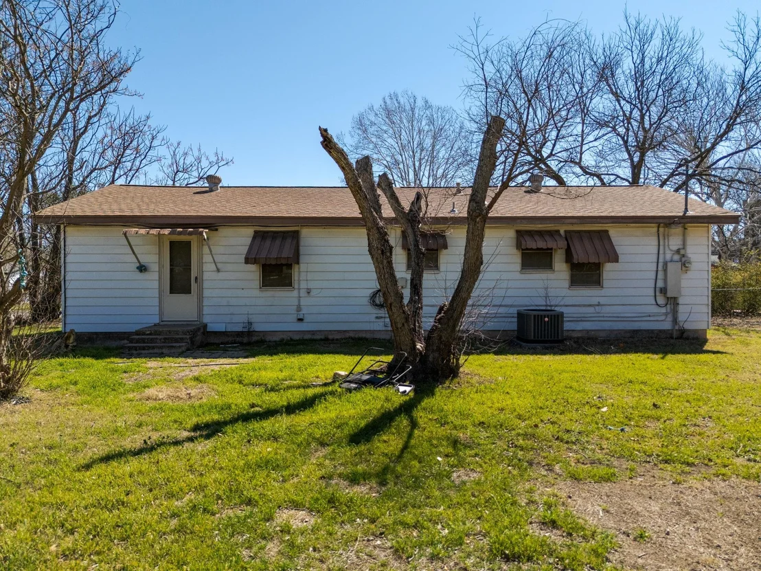 Photo of 302 Easy ST