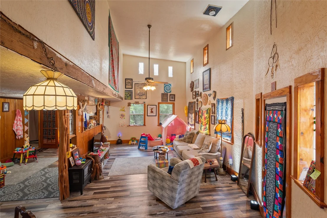 Photo of 501 Limestone LN