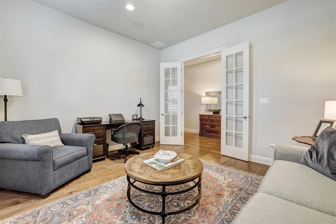 Photo of 400 Canyon View RD