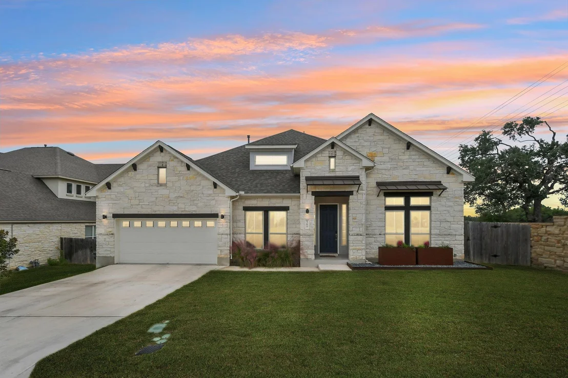 Photo of 561 Eclipse DR