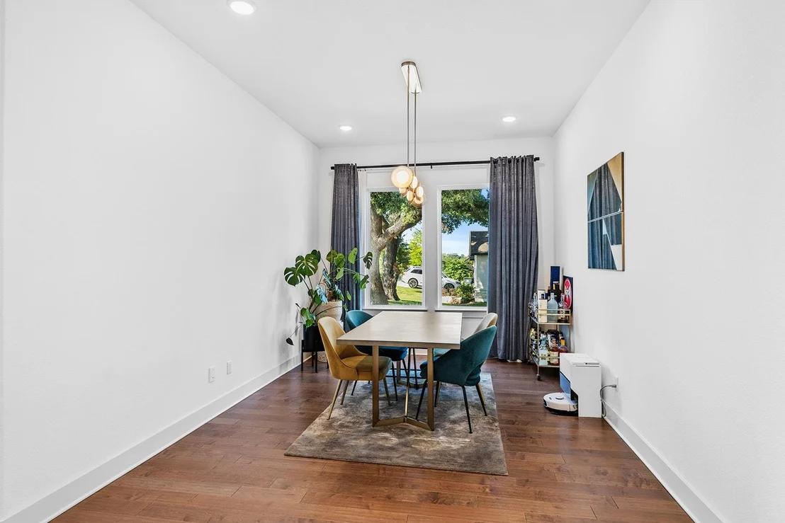 Photo of 1116 River TRCE