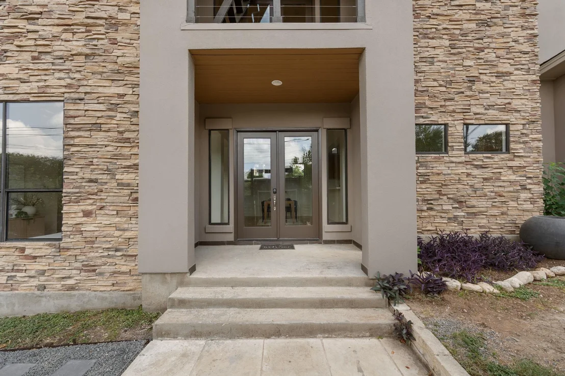 Photo of 1814 Maple Ave
