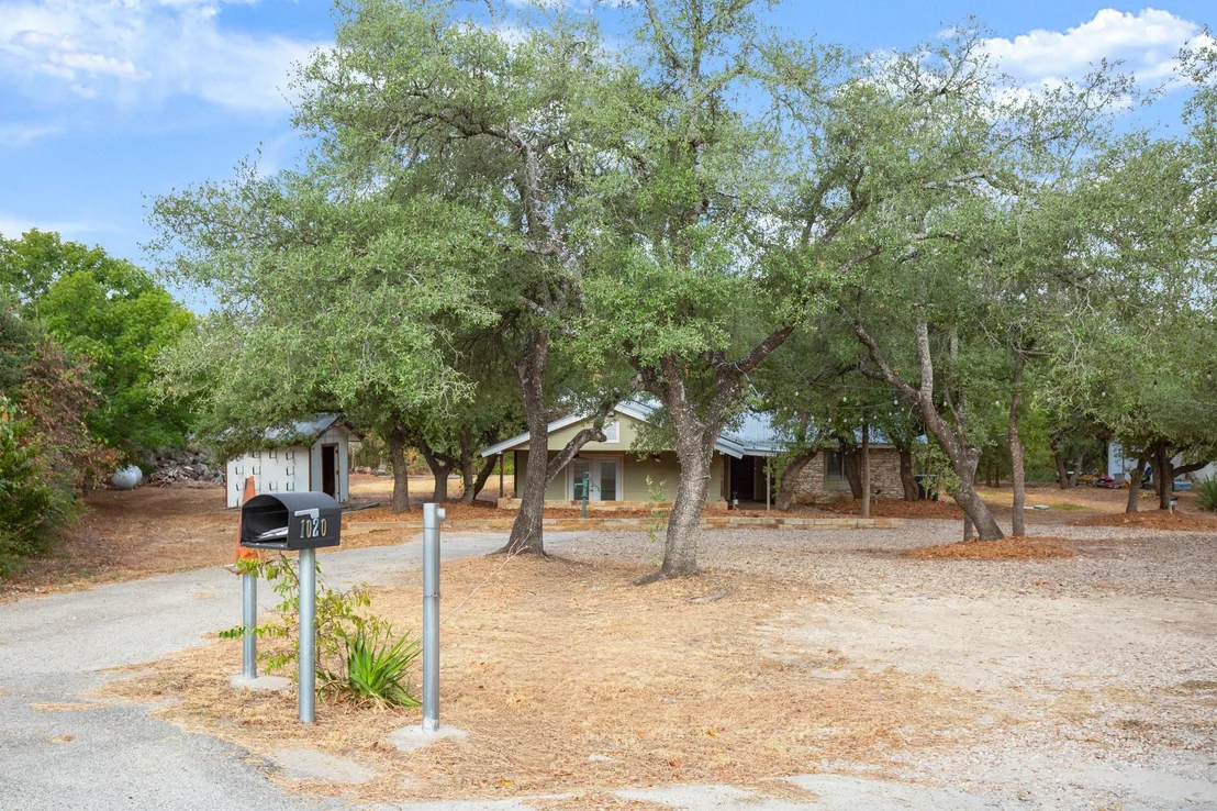 Photo of 10204 Oak Grove CIR