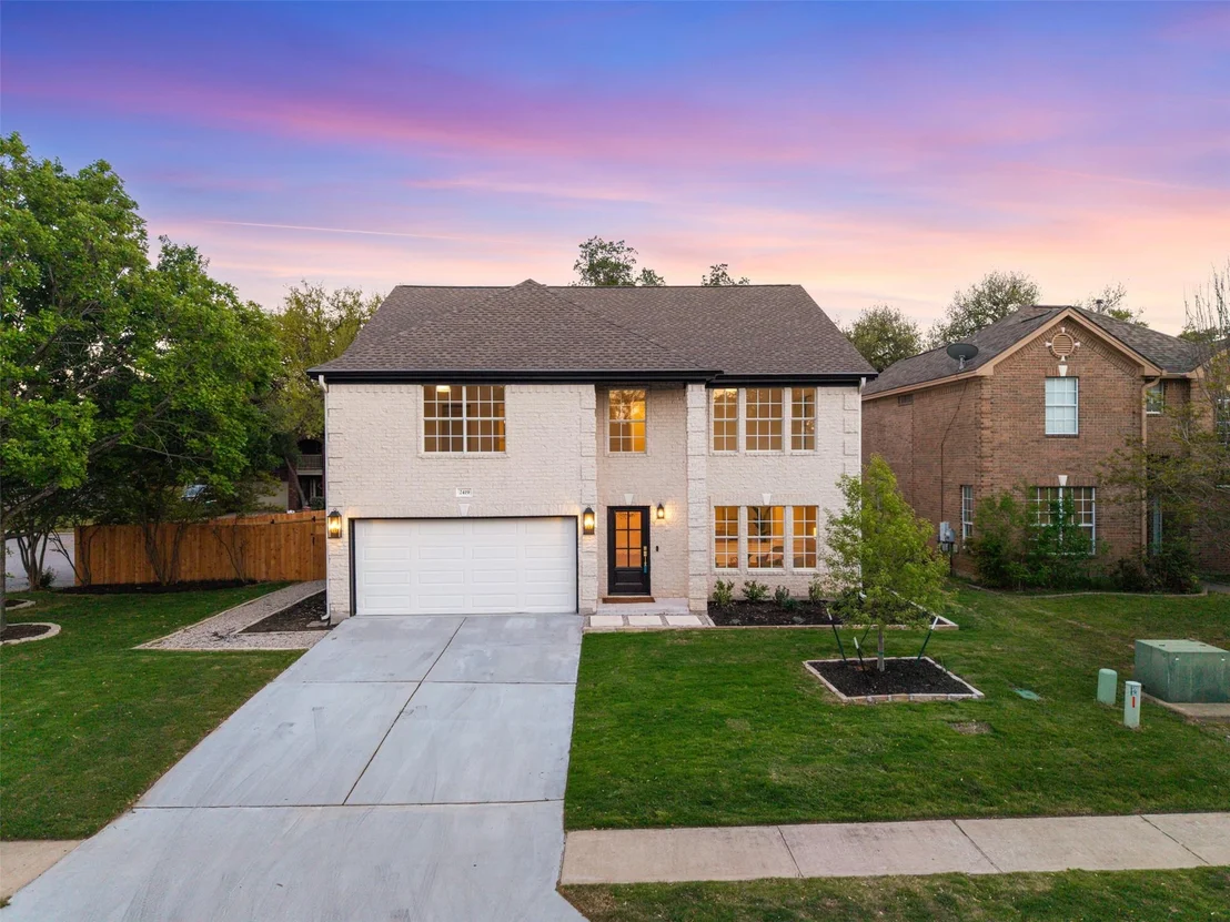 Photo of 2419 Willow WAY
