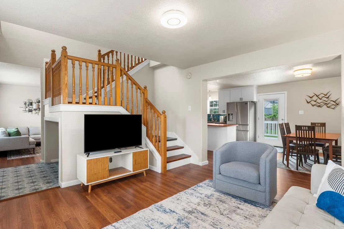 Photo of 8601 Putnam DR