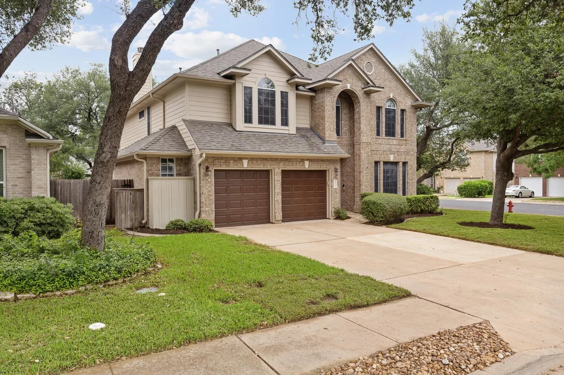 Photo of 905 Brighton Bend LN