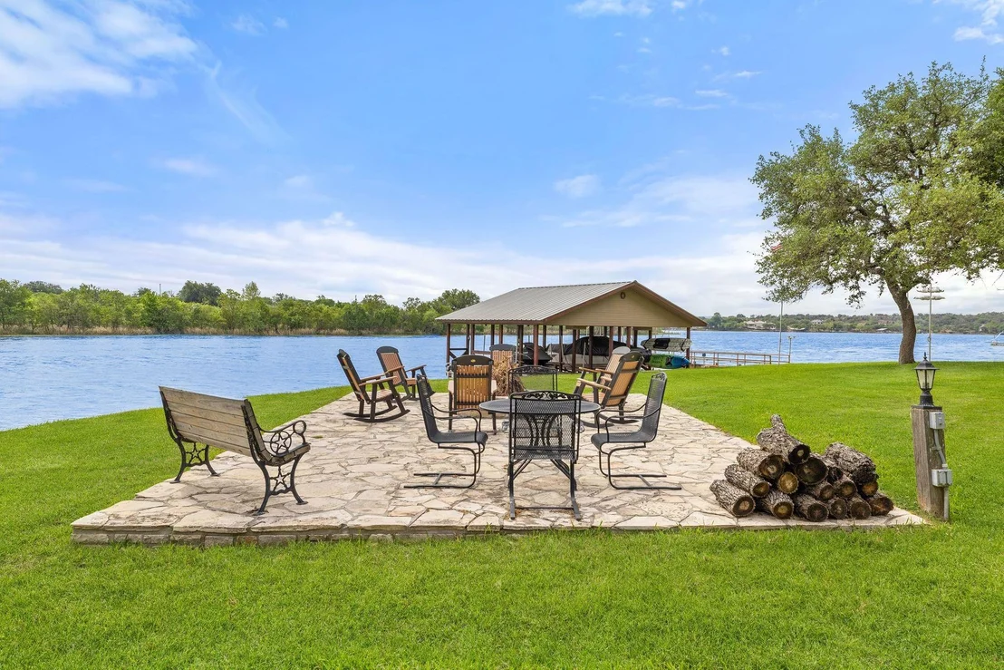 Photo of 104 Bluebonnet CIR