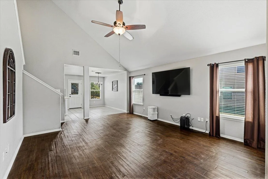 Photo of 211 Falcon LN