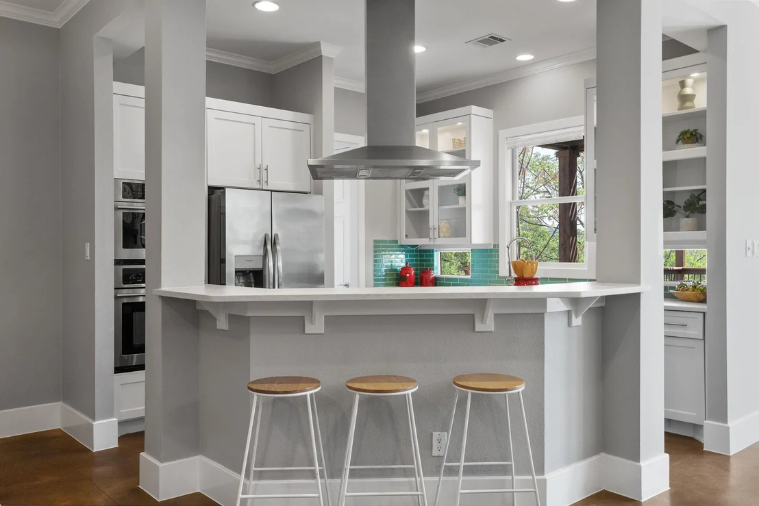 Photo of 715 Meriden LN