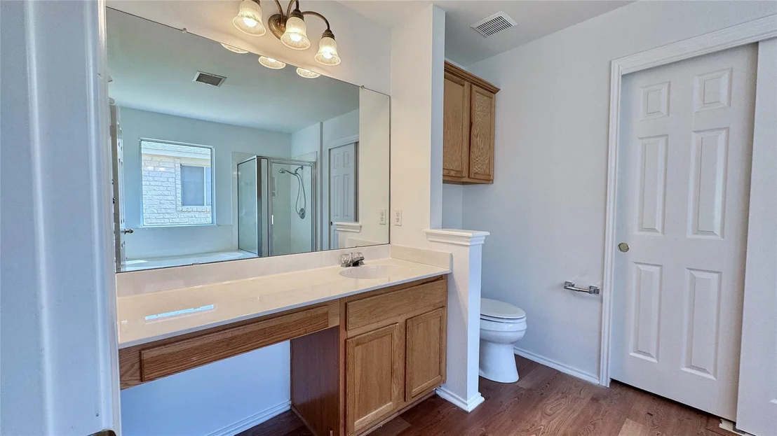 Photo of 1402 Molson Lake DR