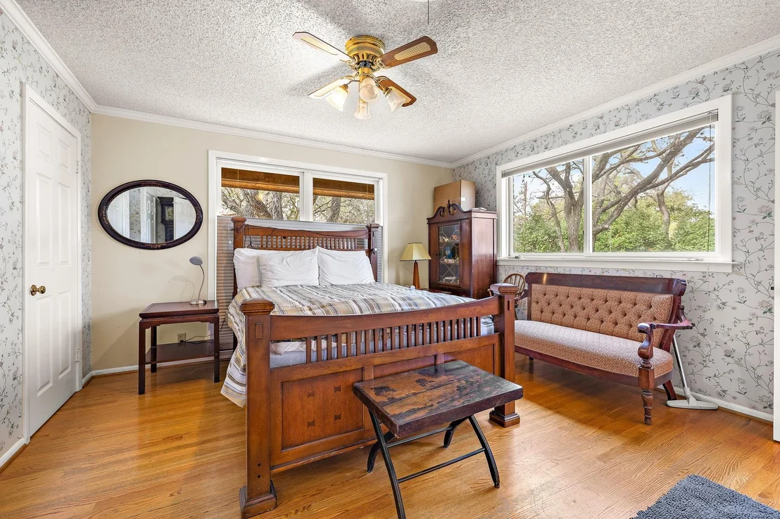 Photo of 7 Inwood CIR