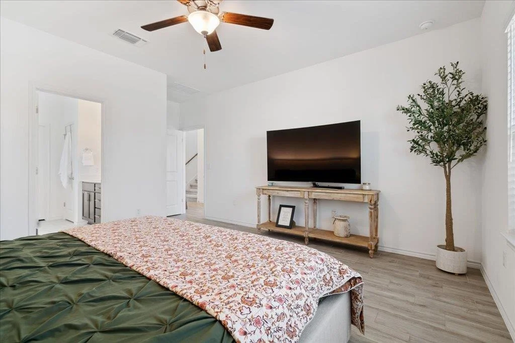 Photo of 9015 Looksee LN