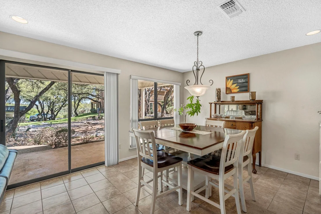Photo of Unit 7 at 307 Crestview