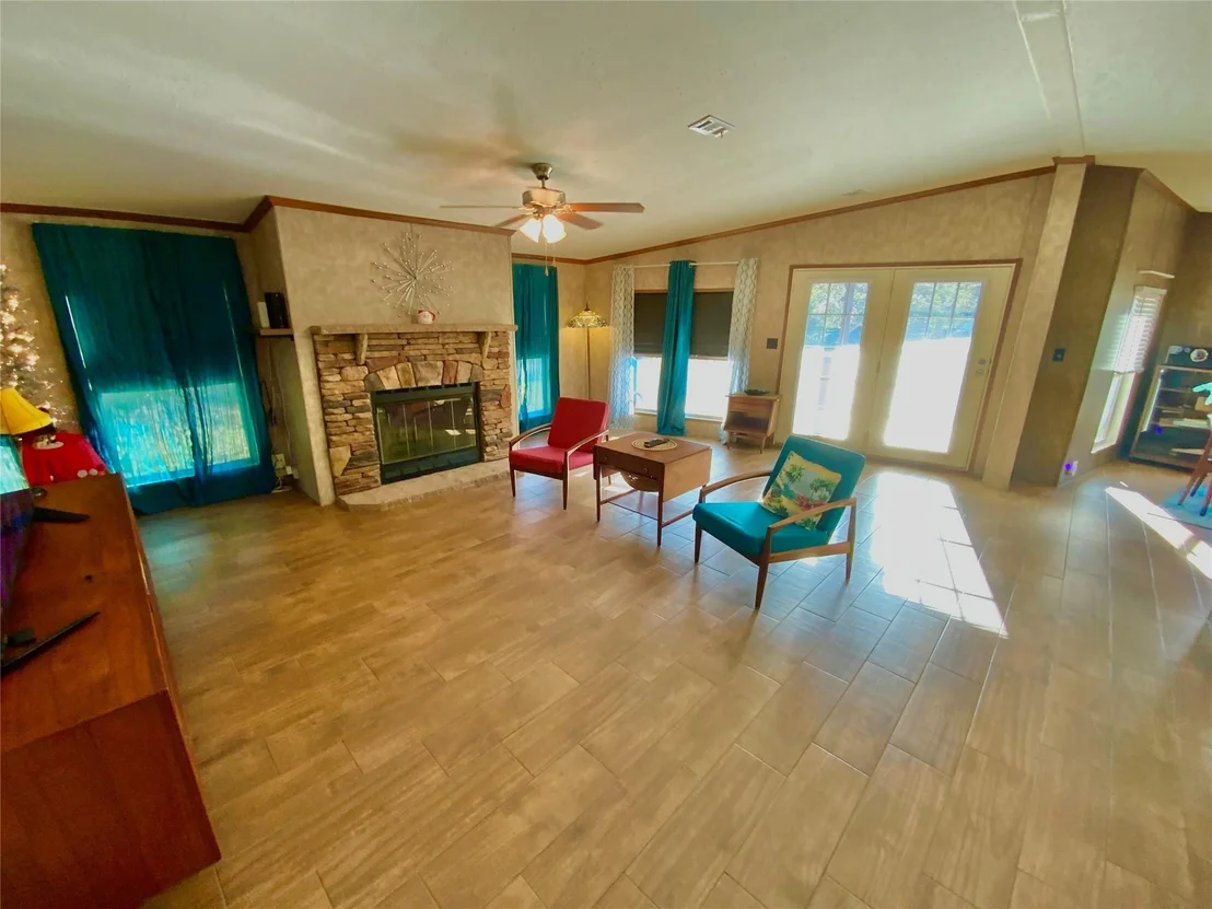 Photo of 631 County Road 270 RD