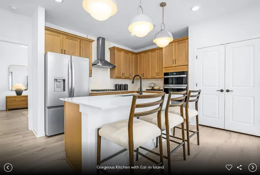 Photo of 149 Adlai Ave