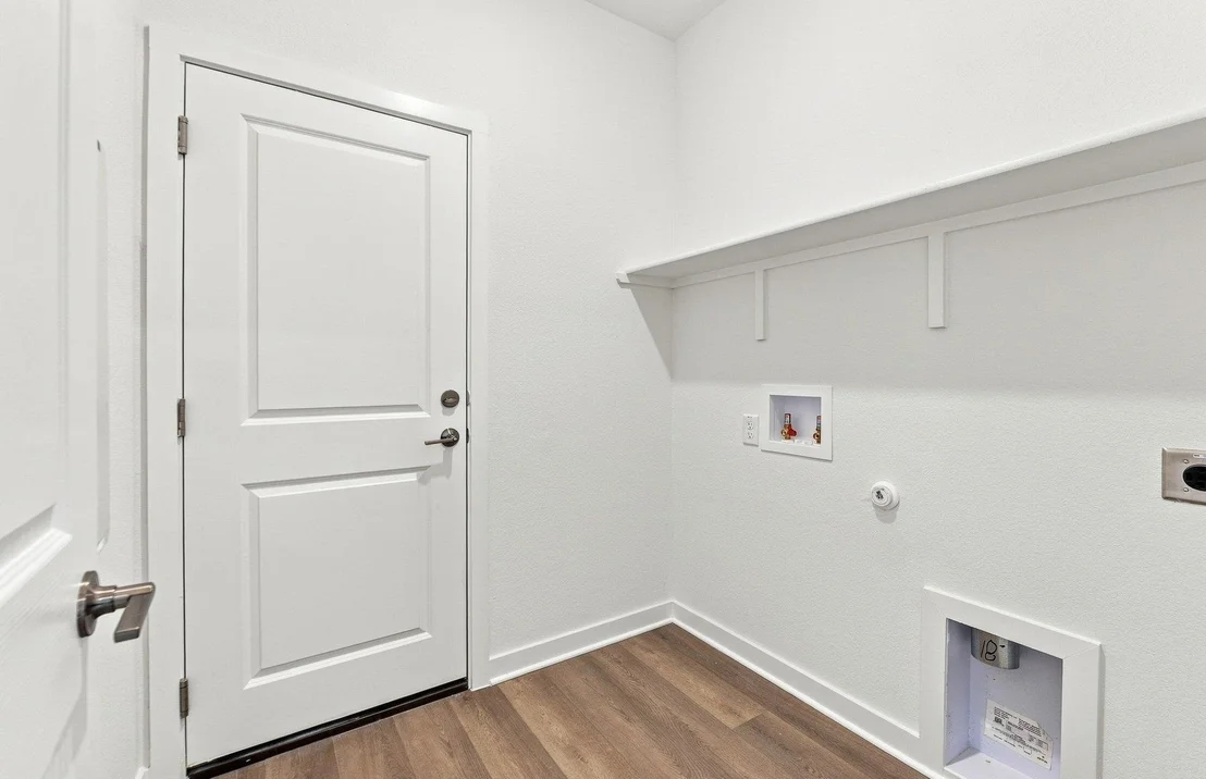 Photo of 129 Adlai Ave