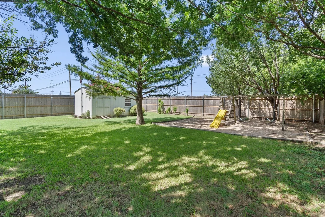 Photo of 418 Keenland DR