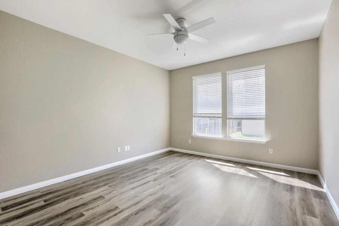 Photo of 6023 Almelo DR
