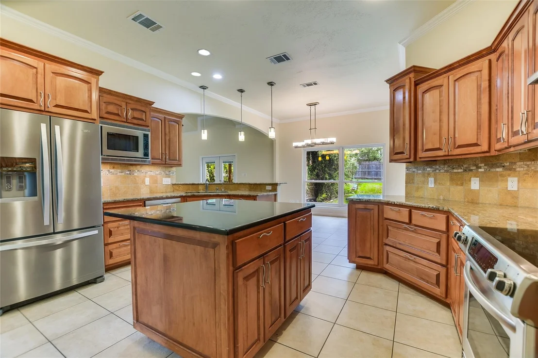 Photo of 1002 Madison CIR