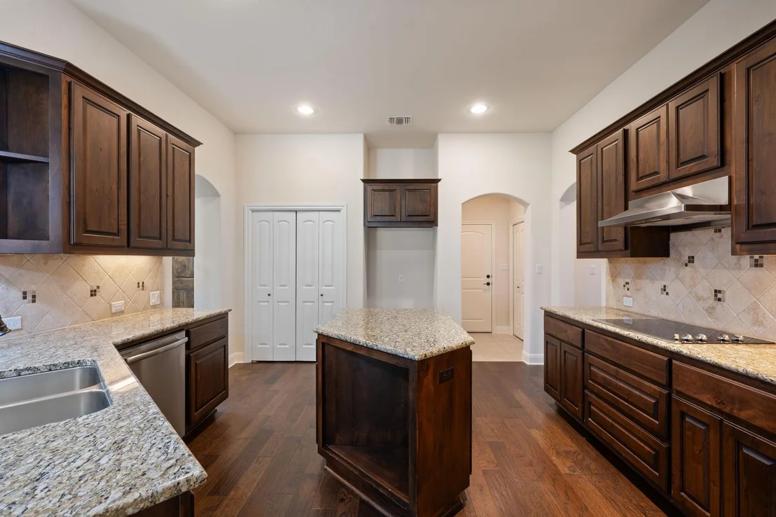 Photo of 102 Cedar Glen CV