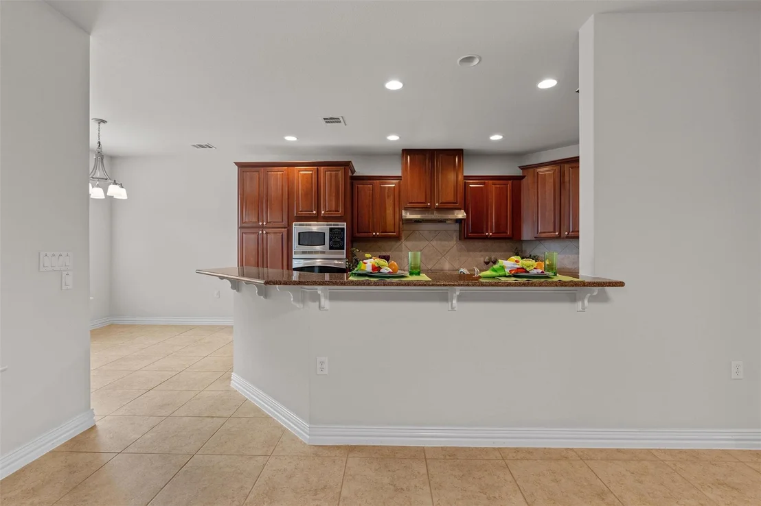 Photo of 106 Angelina CV