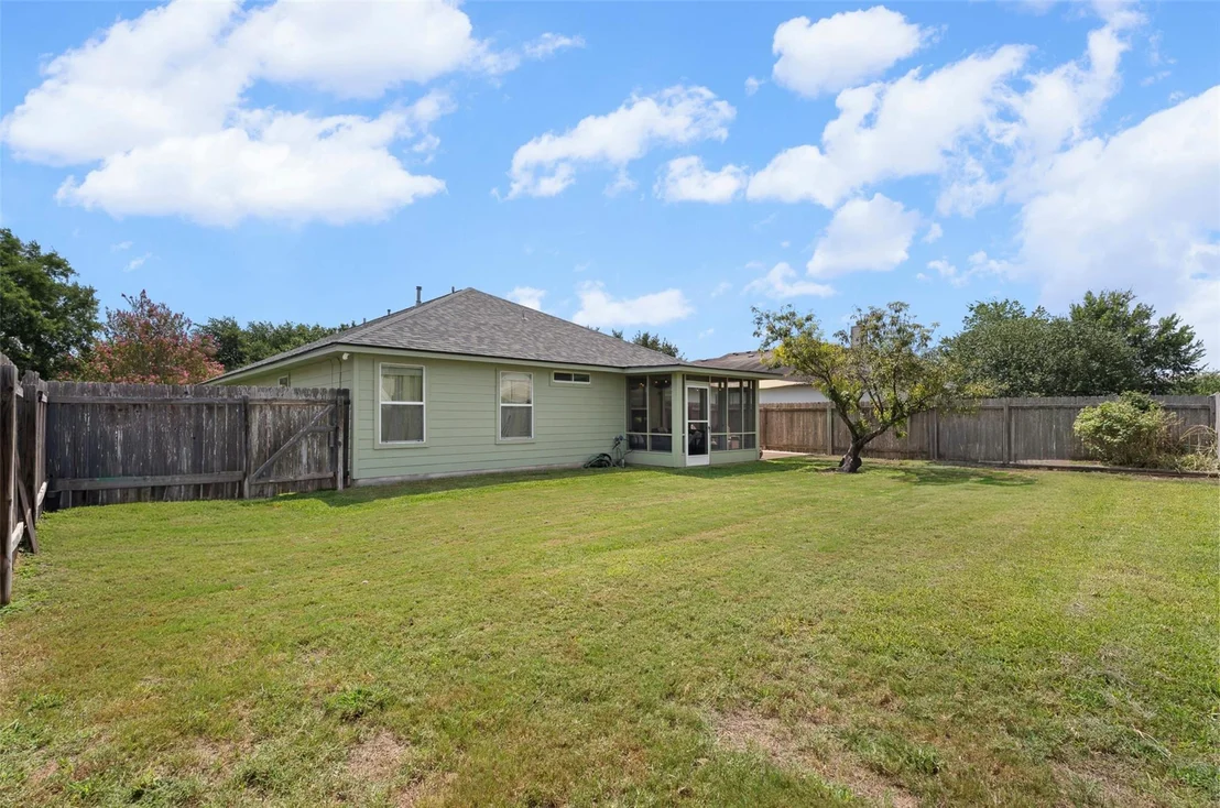 Photo of 214 Jennifer LN