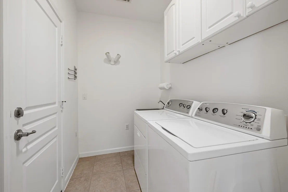 Photo of 302 Rosecliff DR