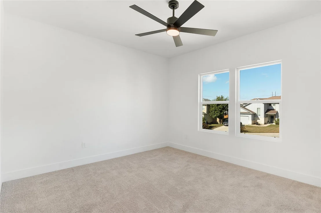 Photo of 107 Carmen CV
