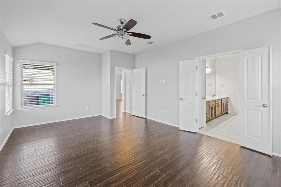 Photo of 18829 Leigh LN