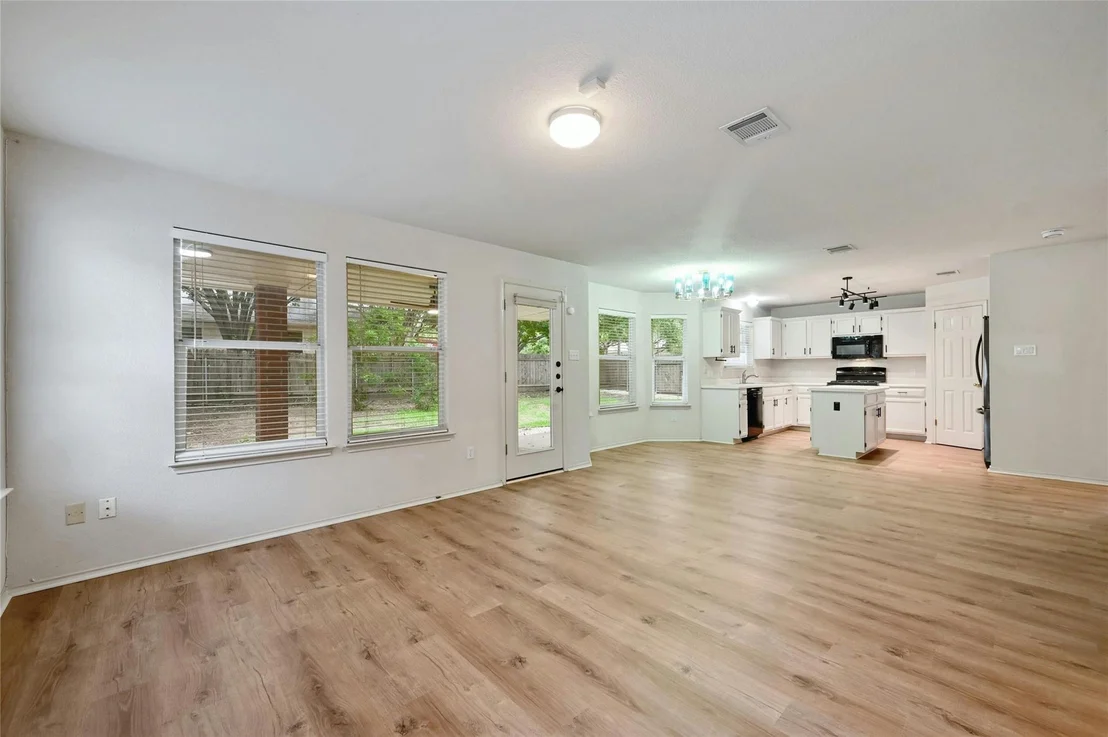 Photo of 8314 Palace PKWY