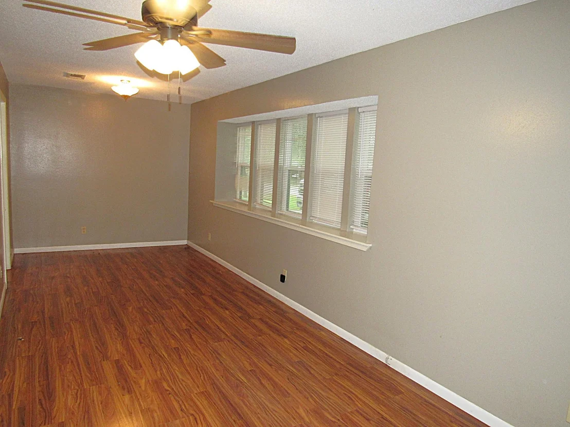 Photo of 306 Ruggles LOOP