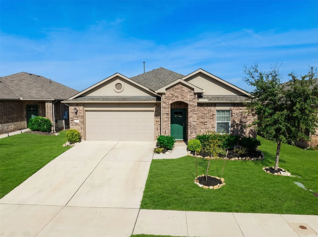 Photo of 356 Shiner LN