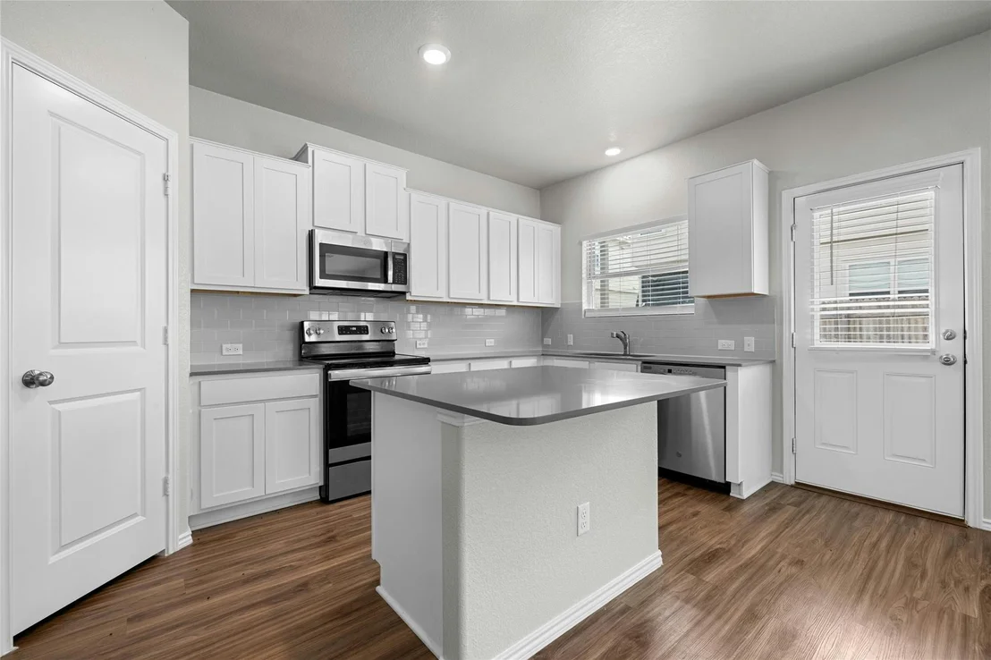 Photo of Unit 20C at 317 Circle WAY