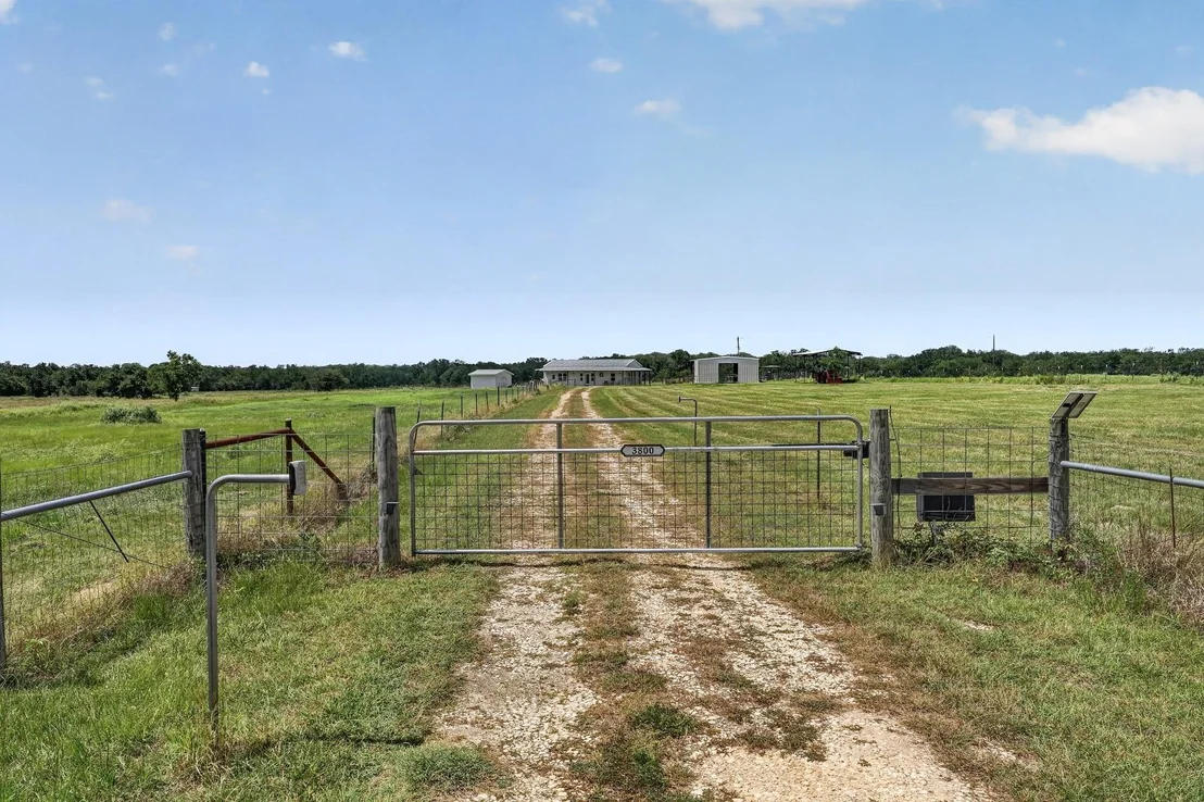 Photo of 3800 County Road 481
