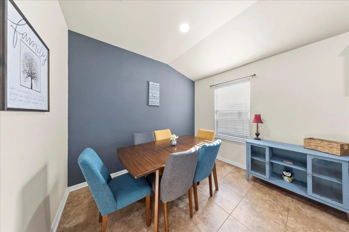 Photo of 747 Reliance DR